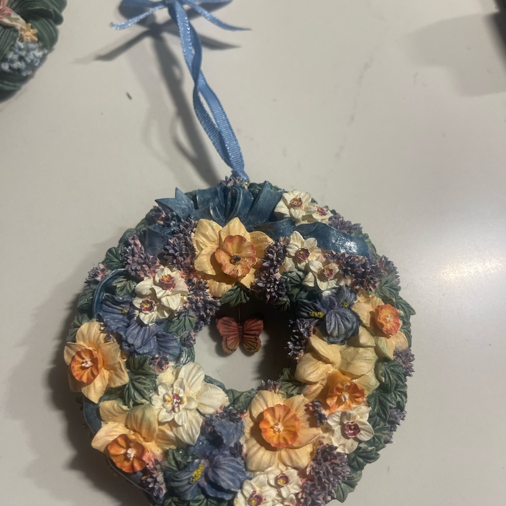 Bradford Exchange Lena Liu Floral Greetings Wreath Ornaments 5 pieces Assorted